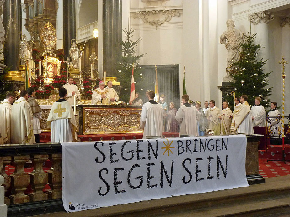 Aussendung der Sternsinger im Hohen Dom zu Fulda